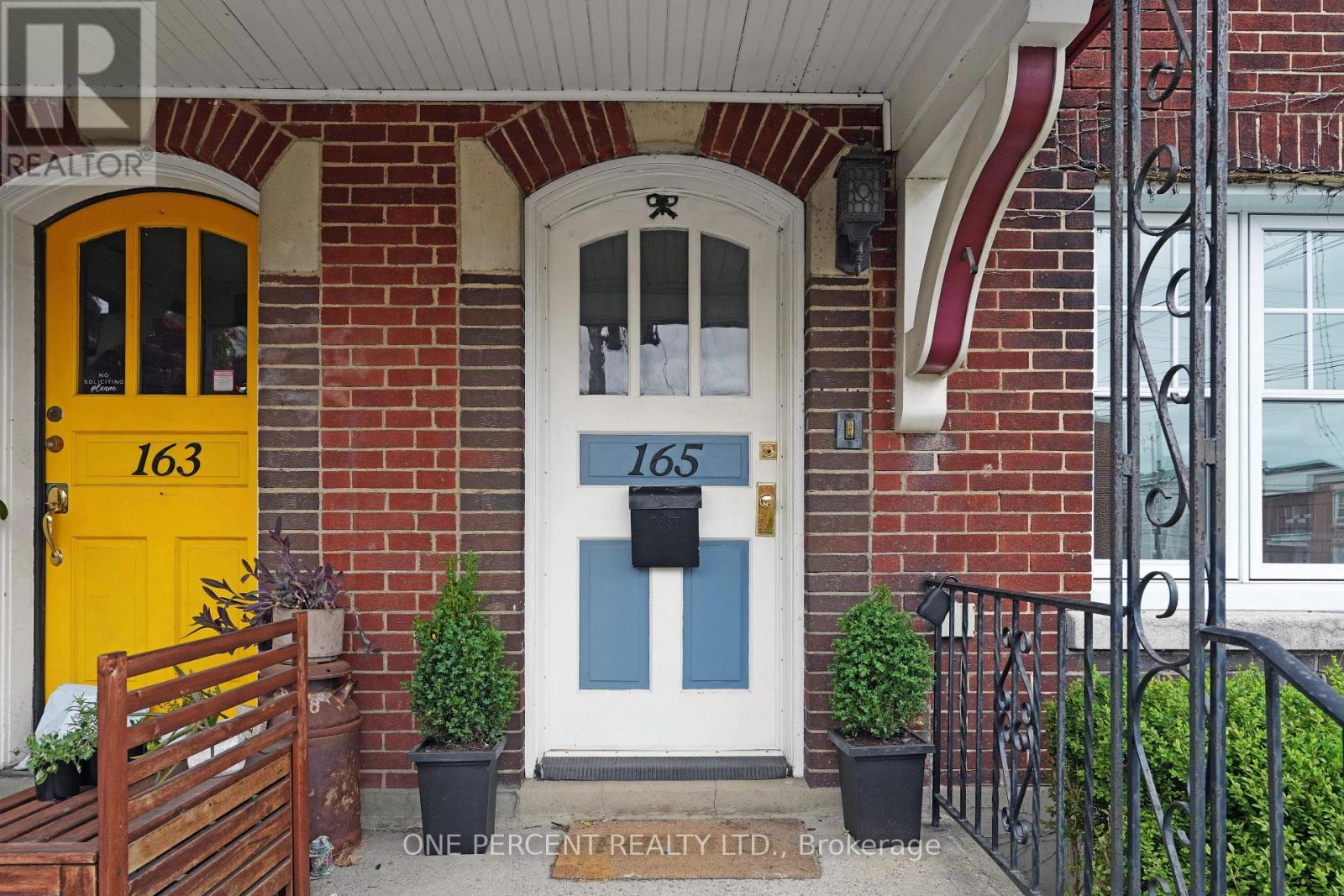 165 Hawthorne Avenue, Ottawa, Ontario  K1S 0B2 - Photo 3 - X12164614