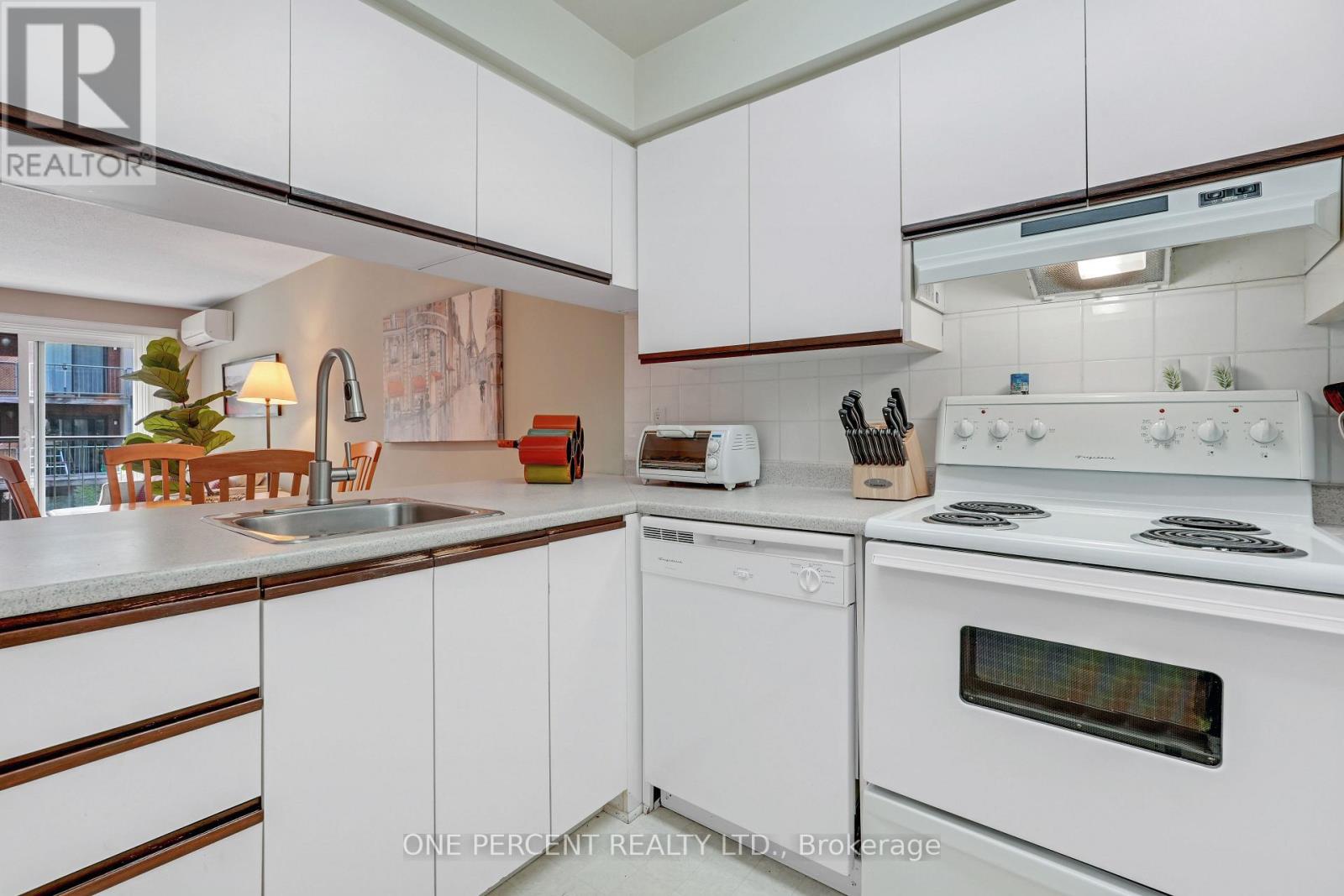63 - 195 Alvin Road, Ottawa, Ontario  K1K 2T9 - Photo 12 - X12164615