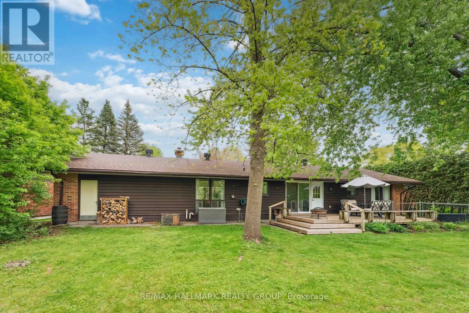 54 Lismer Crescent, Ottawa, Ontario  K2K 1A2 - Photo 36 - X12164633
