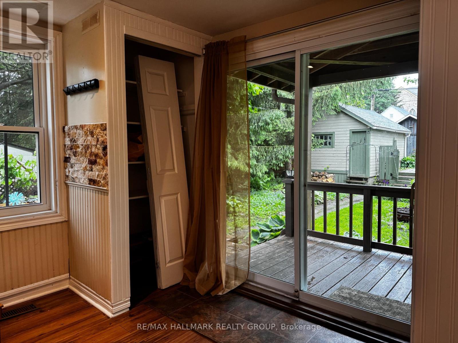 118 Wellington Street, Gananoque, Ontario  K7G 1B7 - Photo 19 - X12164635
