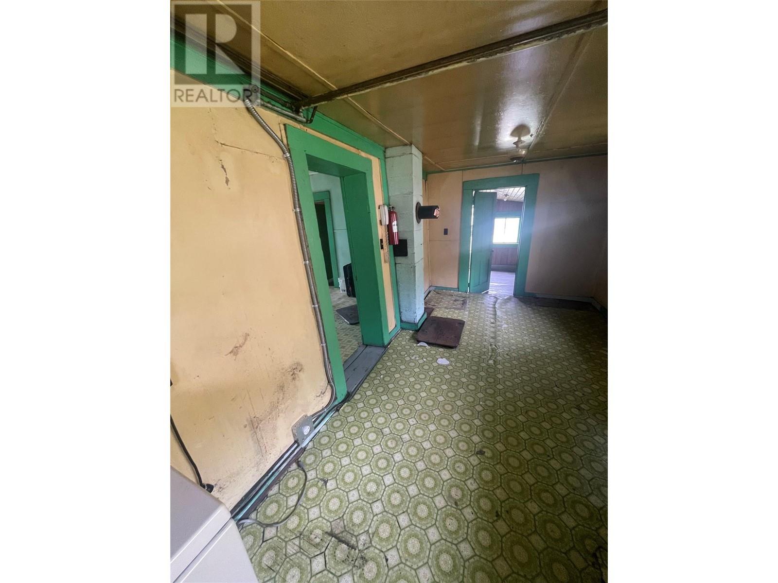 685 RUSSELL Lane, Lillooet, BC V0K1V0