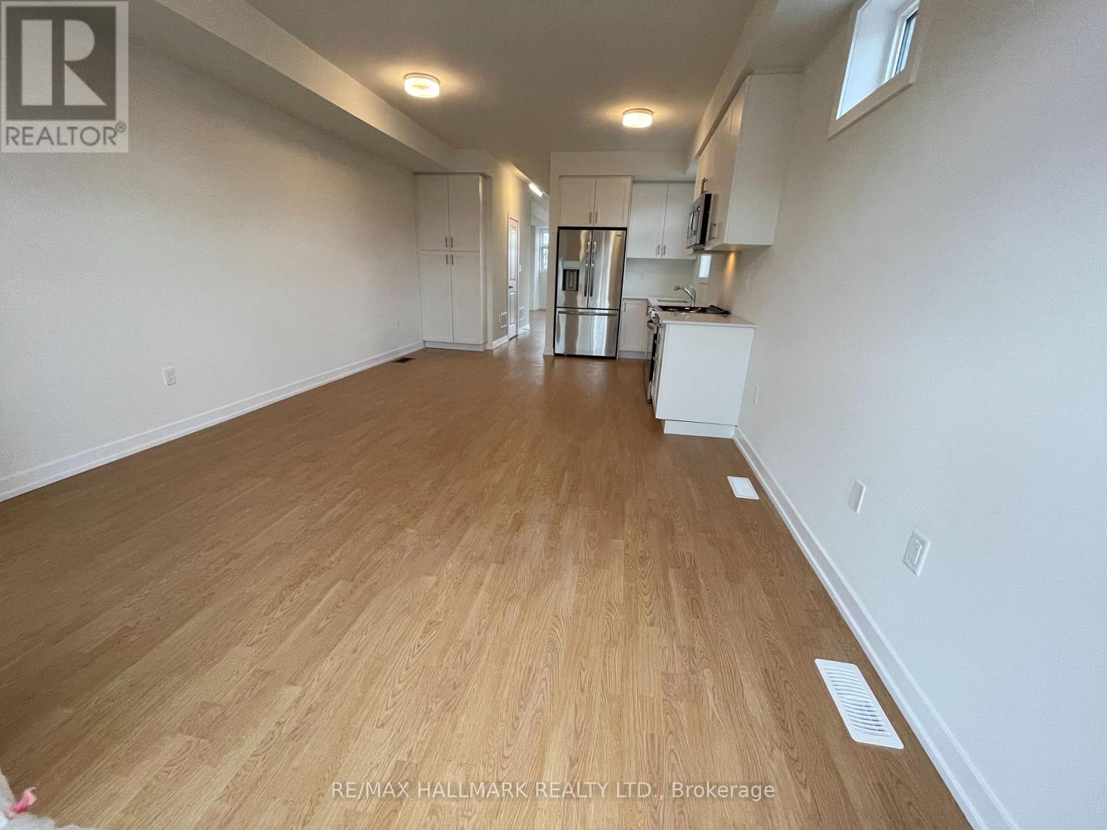 1581 Midland Avenue, Toronto, Ontario  M1P 3J7 - Photo 11 - E12028228
