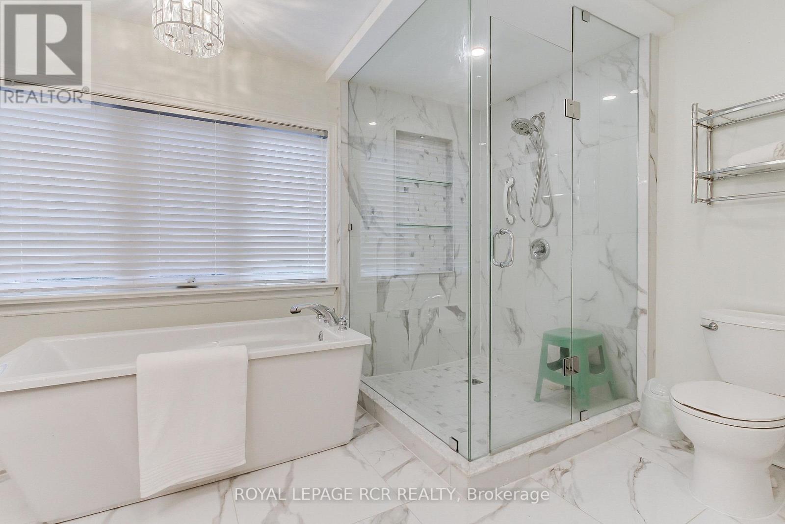 558 Lyman Boulevard, Newmarket, Ontario  L3X 1V8 - Photo 27 - N12079451