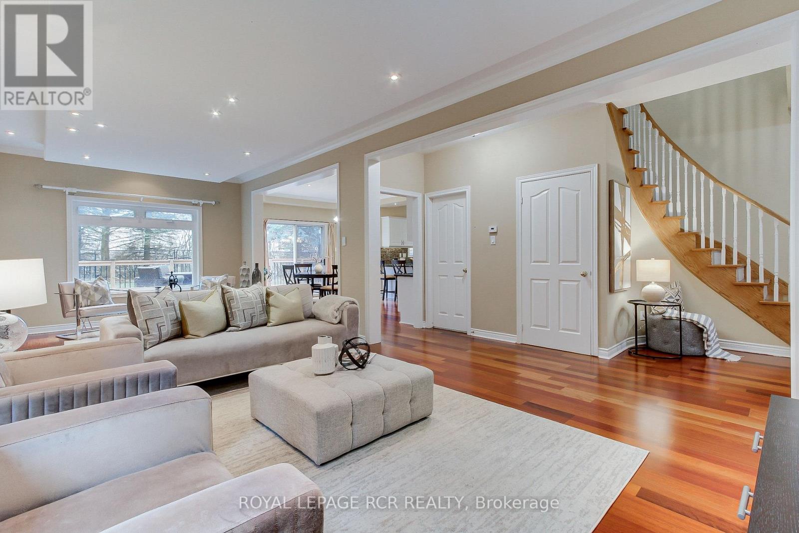 558 Lyman Boulevard, Newmarket (Stonehaven-Wyndham), Ontario  L3X 1V8 - Photo 6 - N12079451