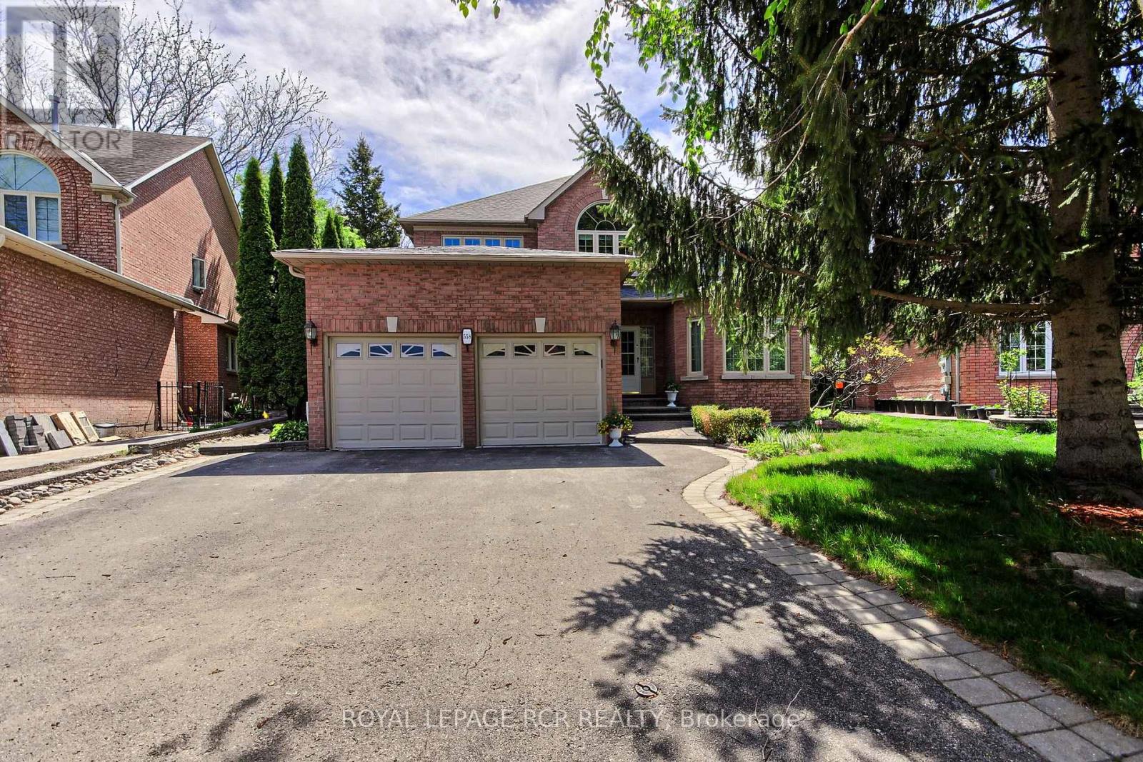 558 LYMAN BOULEVARD, newmarket (stonehaven-wyndham), Ontario
