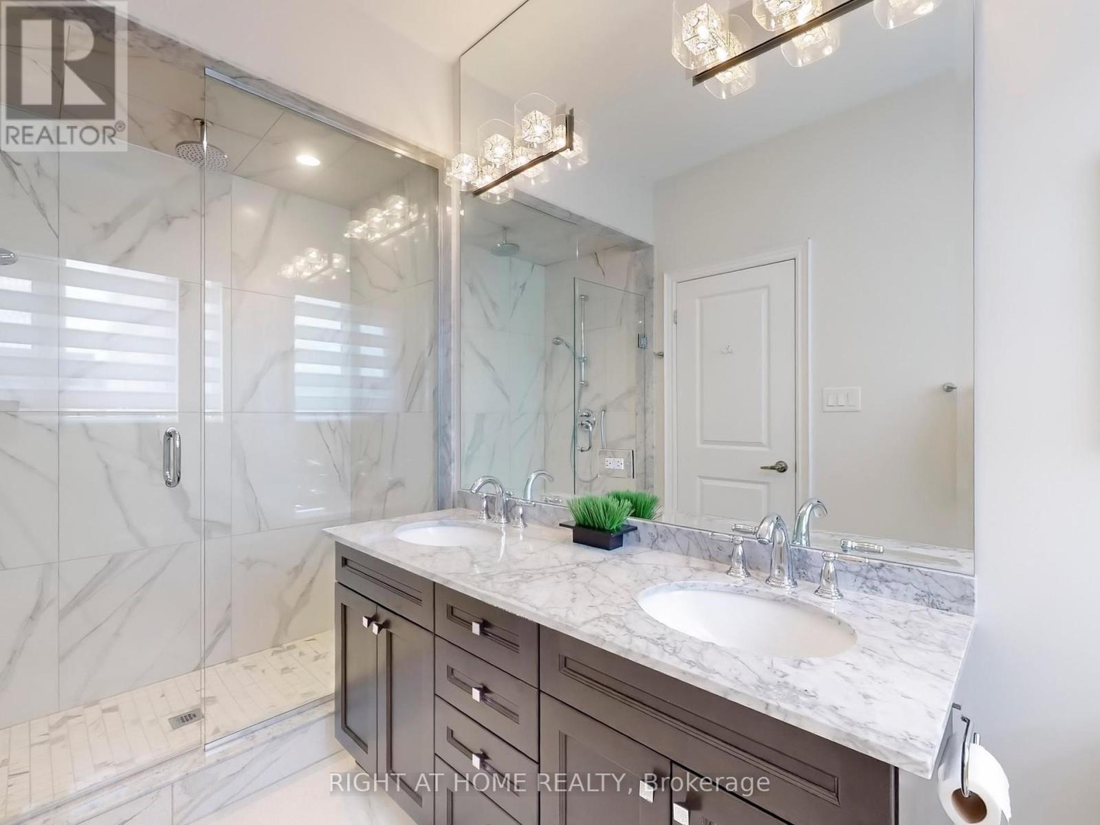10 Carrville Woods Circle, Vaughan, Ontario  L6A 4Z6 - Photo 29 - N12161430