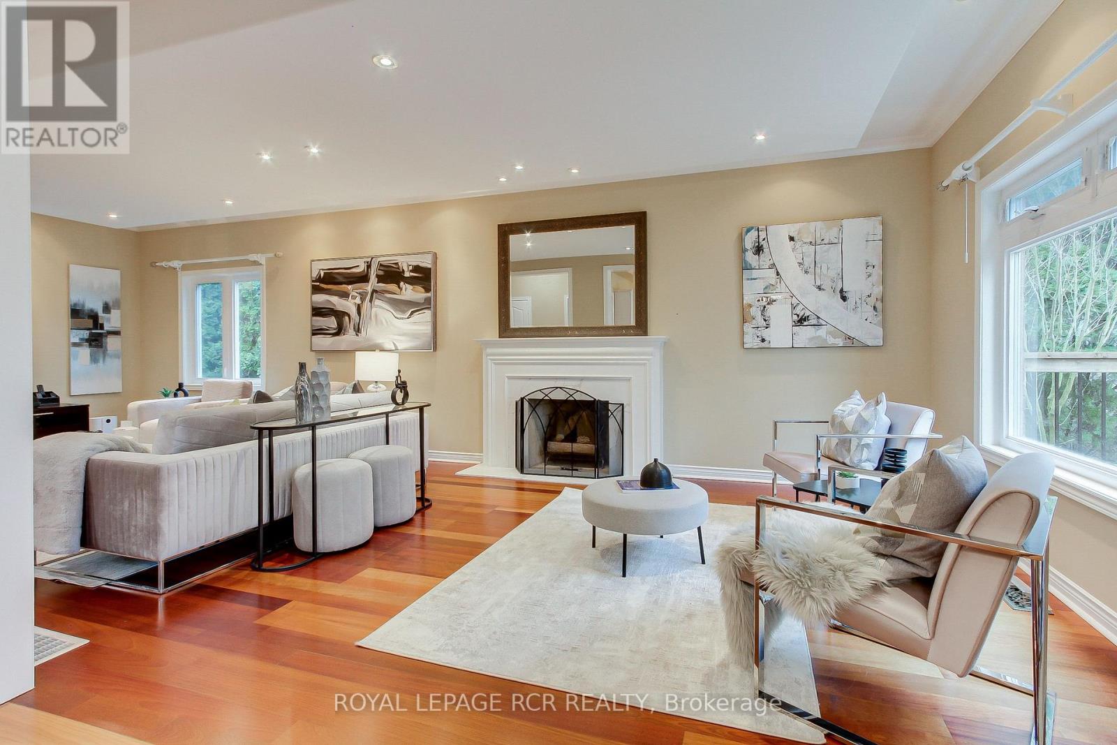 558 Lyman Boulevard, Newmarket (Stonehaven-Wyndham), Ontario  L3X 1V8 - Photo 9 - N12079451