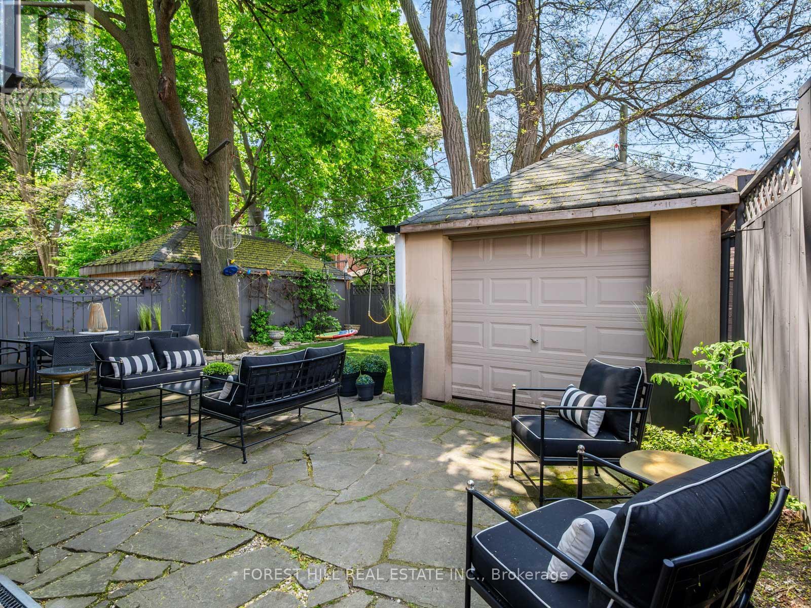 204 Glen Cedar Road, Toronto, Ontario  M6C 3H1 - Photo 42 - C12161387