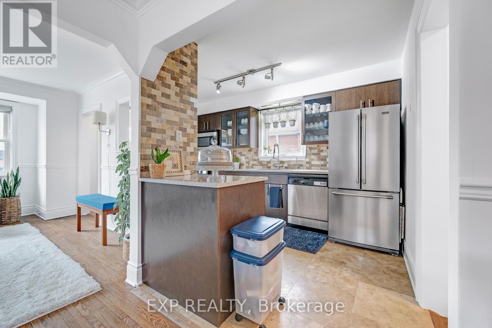 16 Camilla Crescent, Toronto, Ontario  M1L 1Z1 - Photo 8 - E12161413