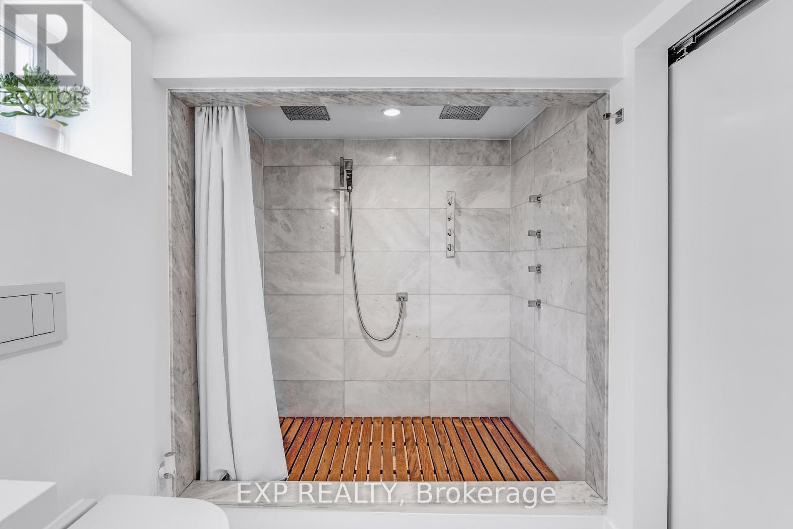 16 Camilla Crescent, Toronto, Ontario  M1L 1Z1 - Photo 32 - E12161413