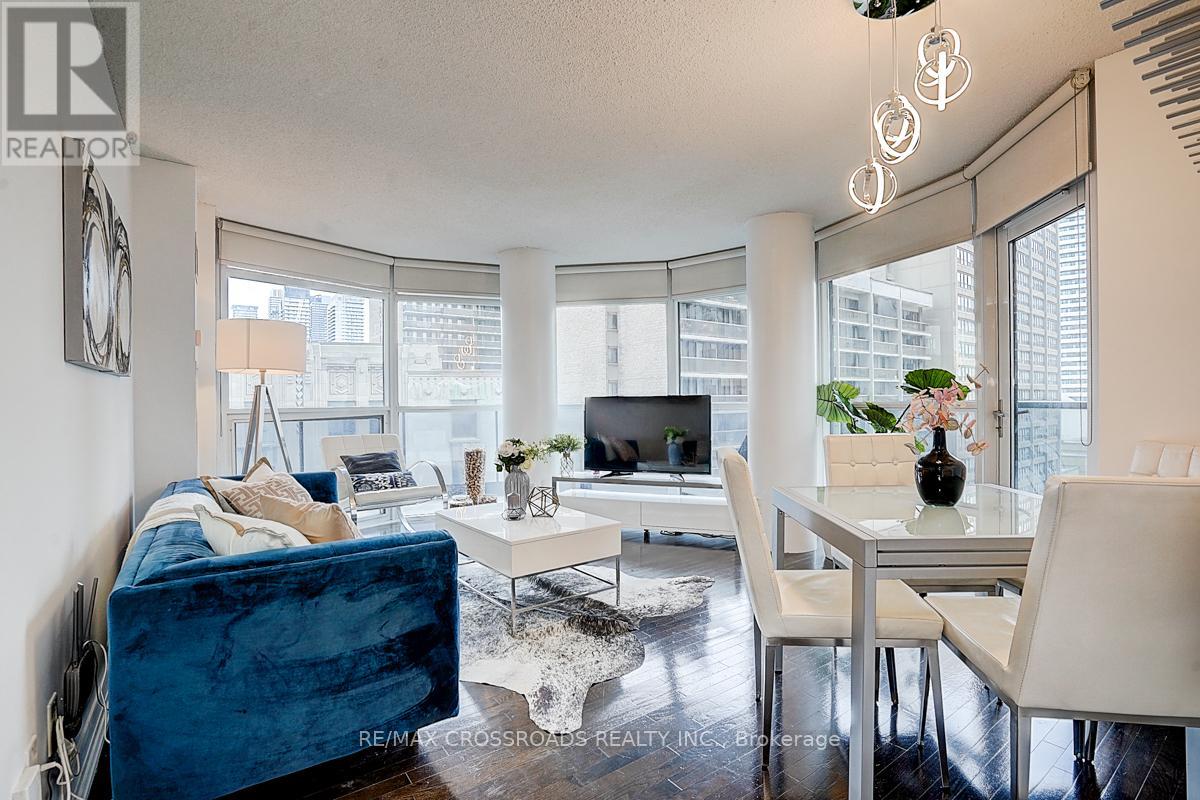1305 - 21 Carlton Street, Toronto, Ontario  M5B 1L3 - Photo 18 - C12161408