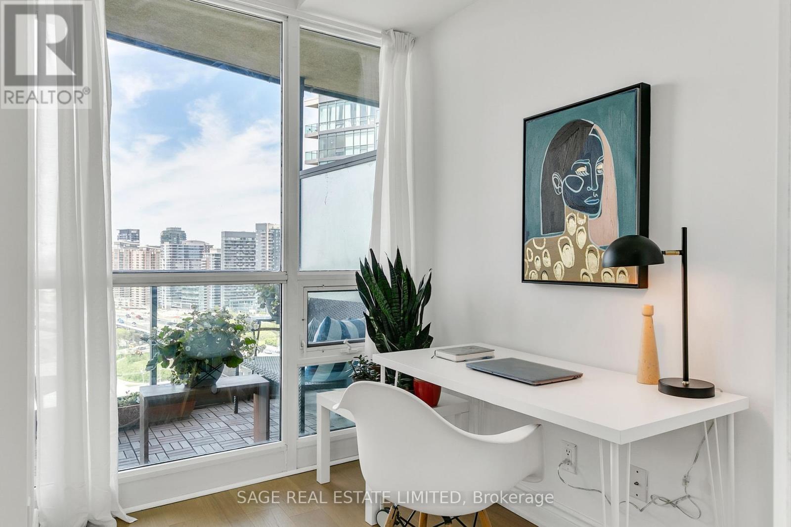 2310 - 219 Fort York Boulevard, Toronto, Ontario  M5V 1B1 - Photo 15 - C12161418