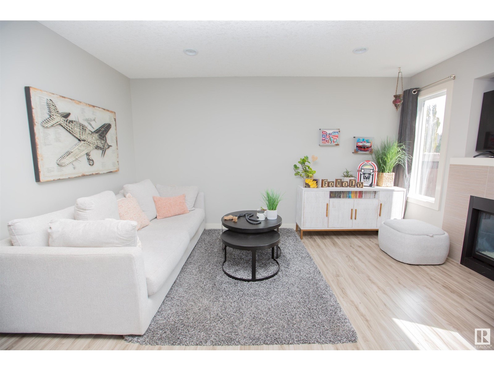 Property at 76 WILLOW'S EN image 3