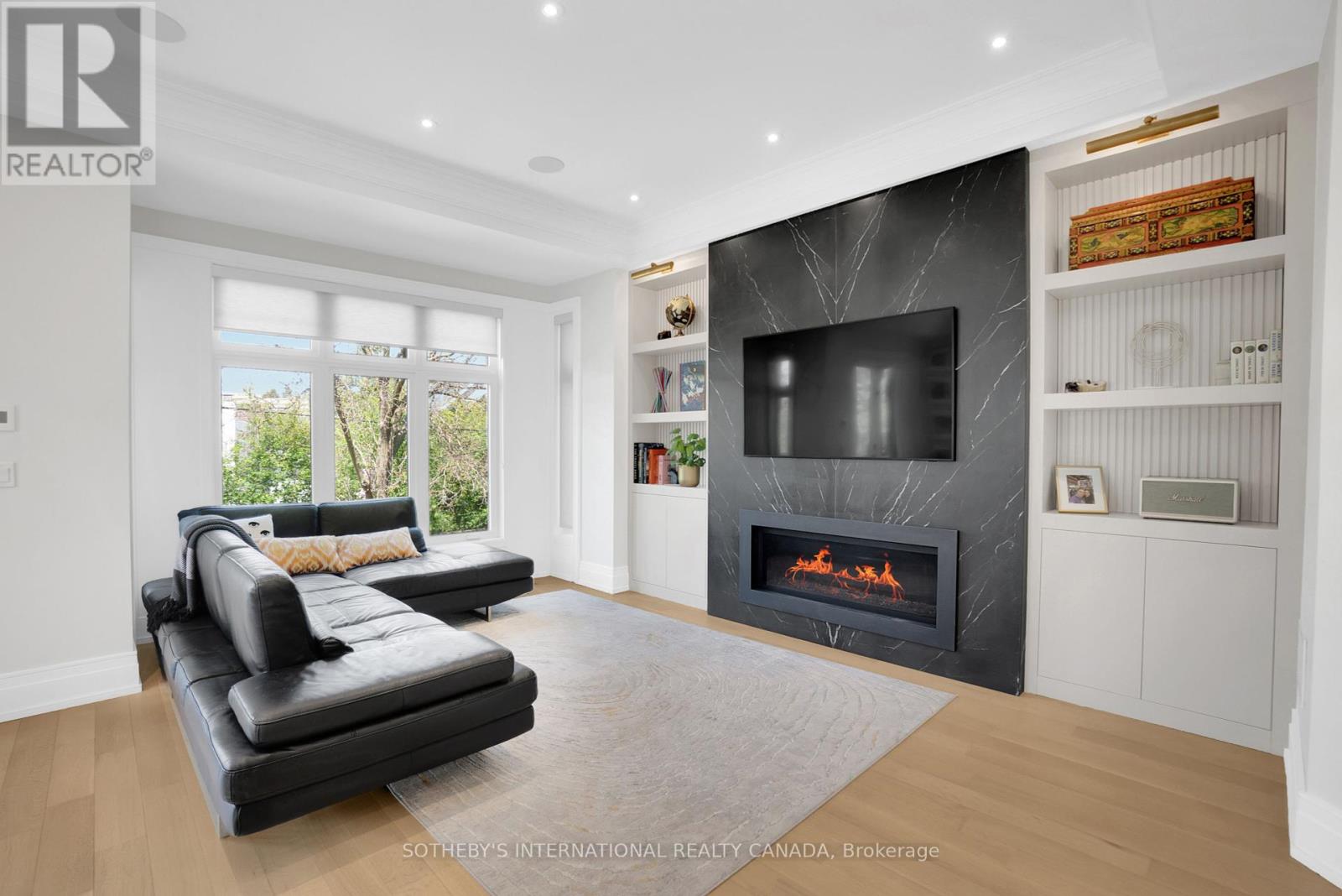 42 Carmichael Avenue, Toronto, Ontario  M5M 2W7 - Photo 16 - C12161544