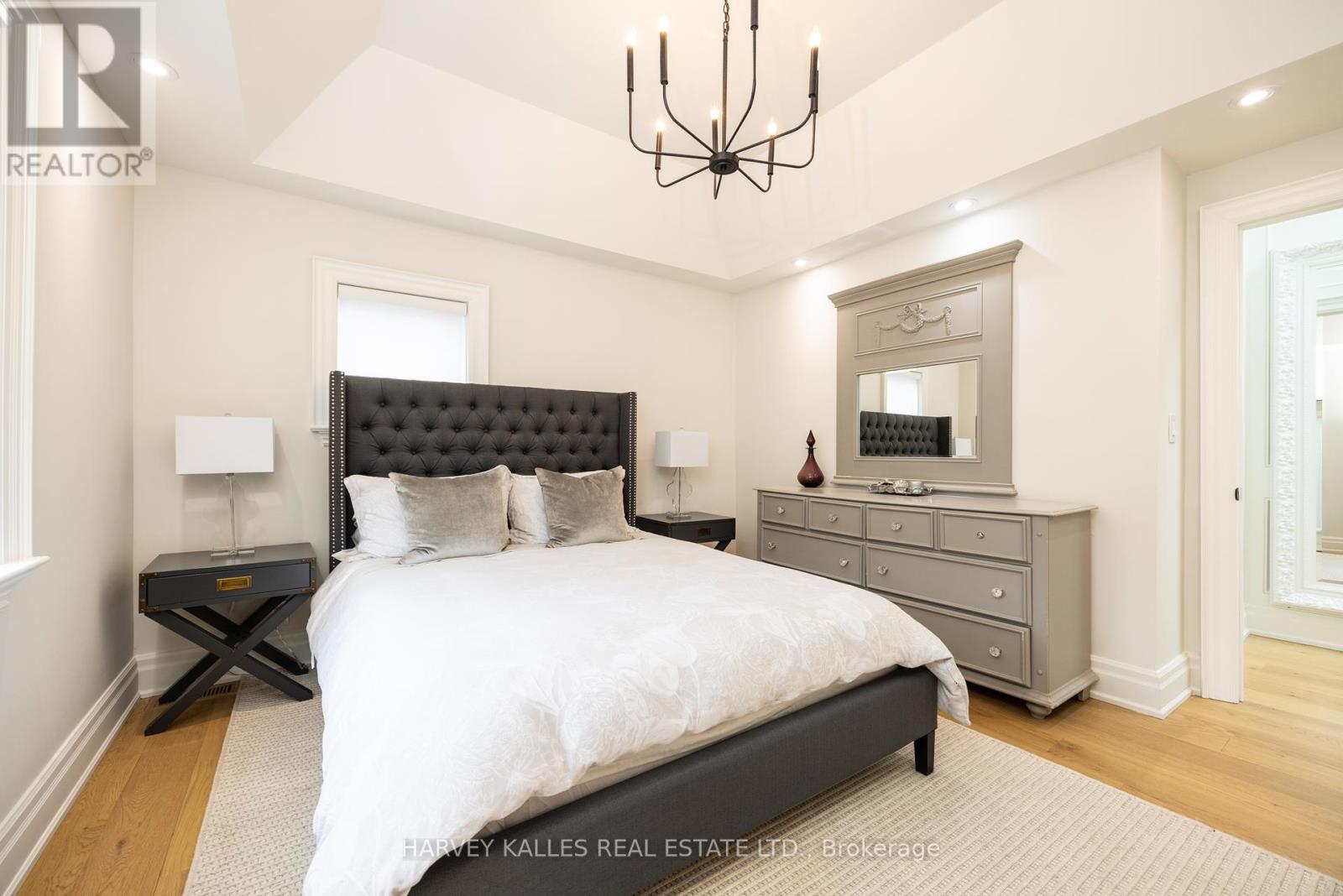 84 Kimbark Boulevard, Toronto, Ontario  M5N 2Y1 - Photo 35 - C12161550