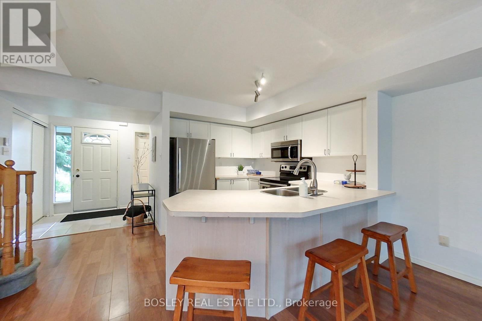 21 Barker Boulevard, Collingwood, Ontario  L9Y 4W4 - Photo 9 - S12161472