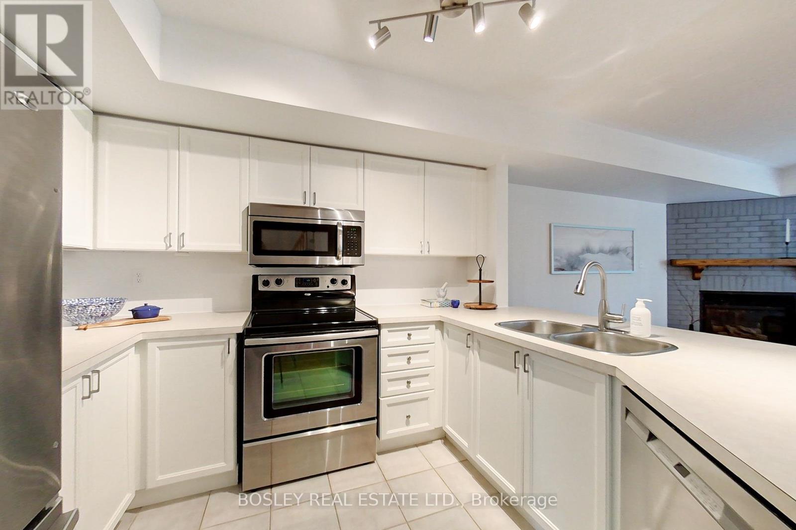 21 Barker Boulevard, Collingwood, Ontario  L9Y 4W4 - Photo 10 - S12161472