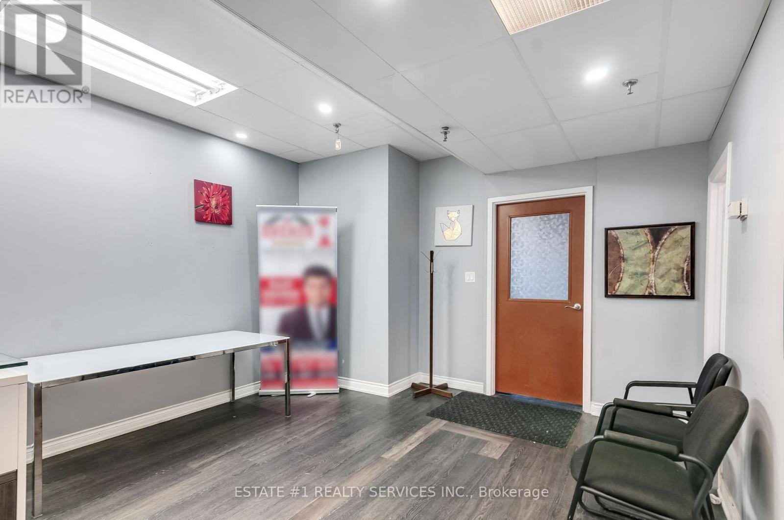 211 - 2359 Royal Windsor Drive, Mississauga, Ontario  L5J 4S9 - Photo 3 - W12085371