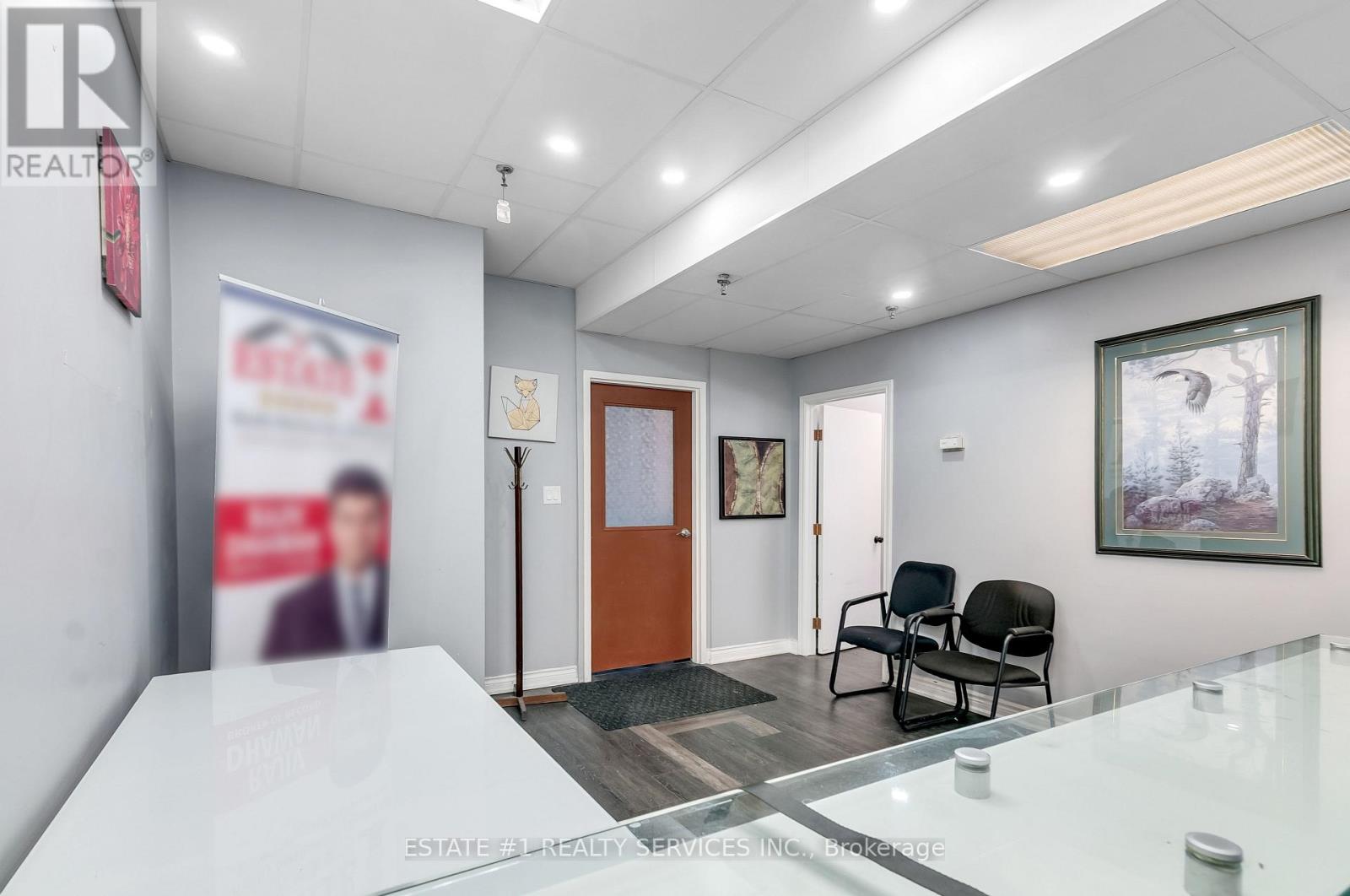 211 - 2359 Royal Windsor Drive, Mississauga, Ontario  L5J 4S9 - Photo 4 - W12085371