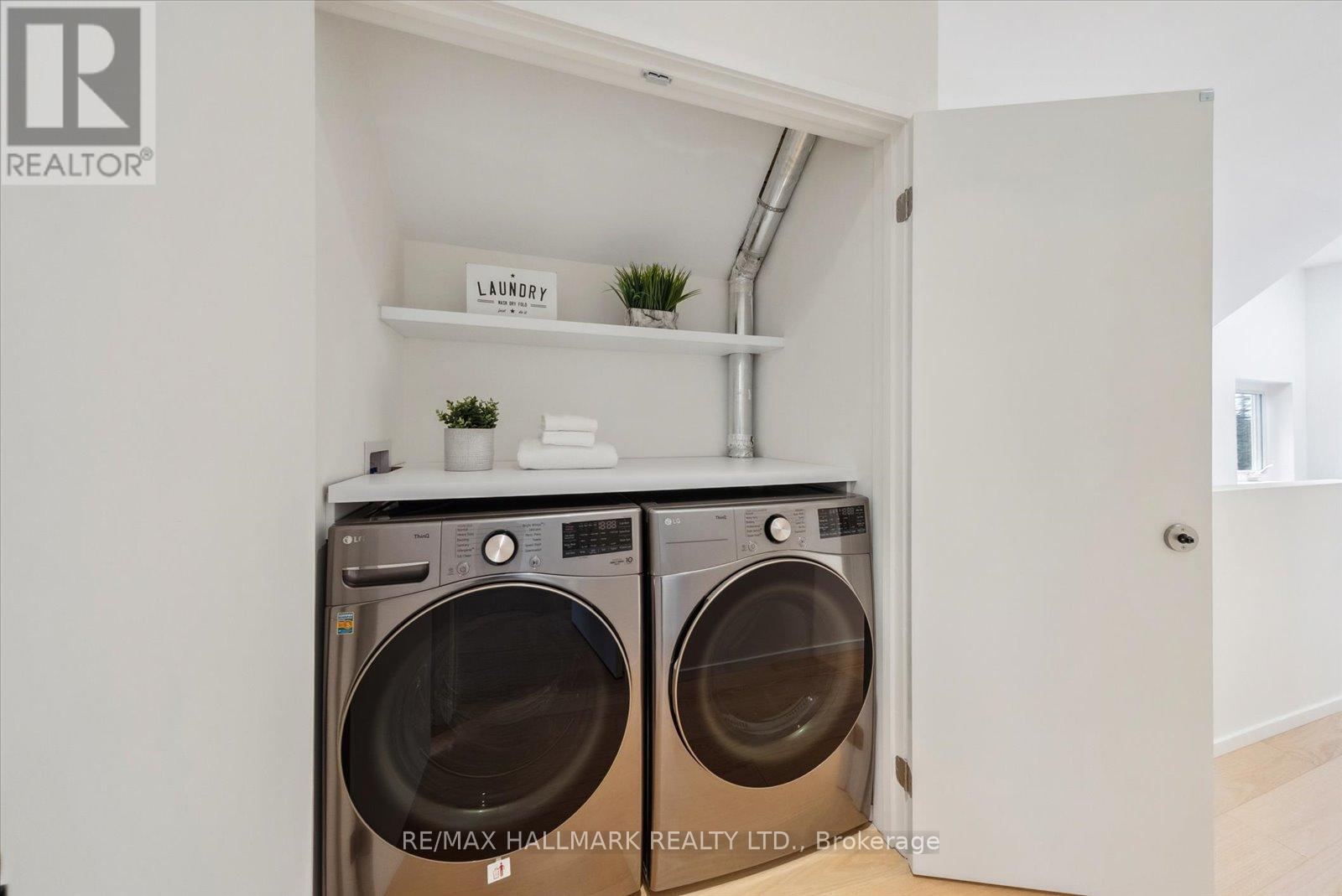 7 Ivy Avenue, Toronto, Ontario  M4L 2H6 - Photo 32 - E12132069