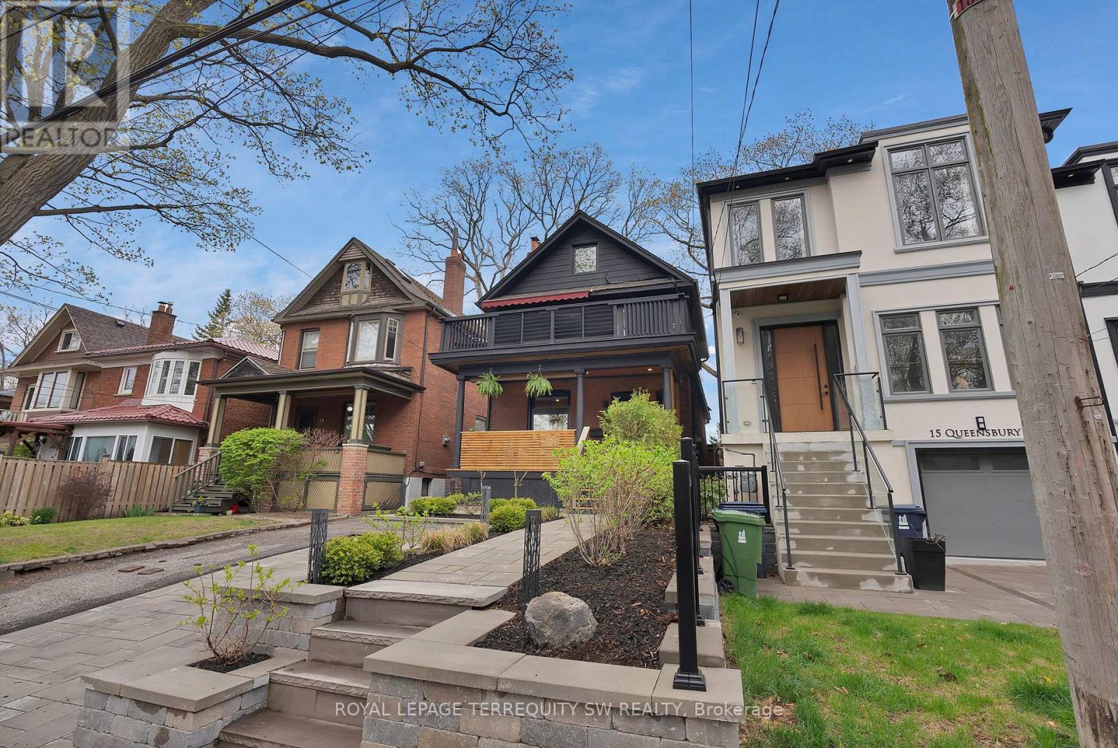 17 Queensbury Avenue, Toronto, Ontario  M1N 2X8 - Photo 3 - E12161504