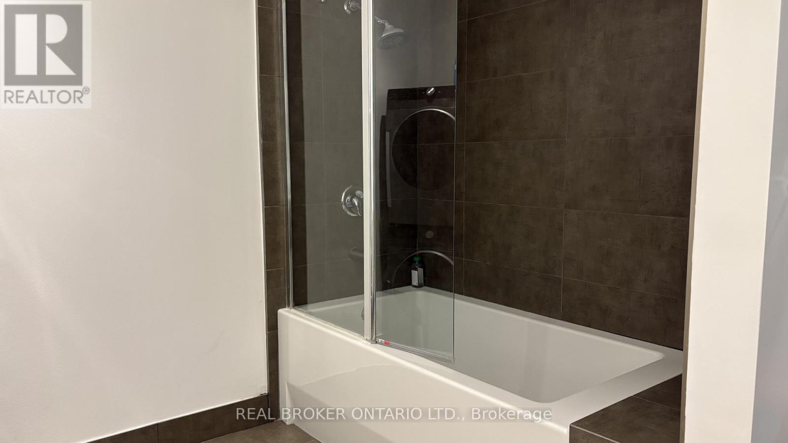 Basement - 17 Eighth Street, Toronto, Ontario  M8V 3C2 - Photo 16 - W12160248