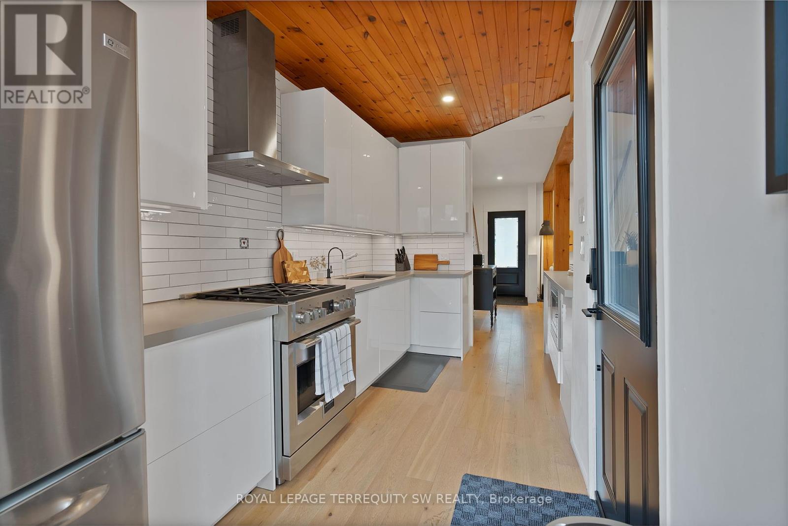 17 Queensbury Avenue, Toronto, Ontario  M1N 2X8 - Photo 17 - E12161504
