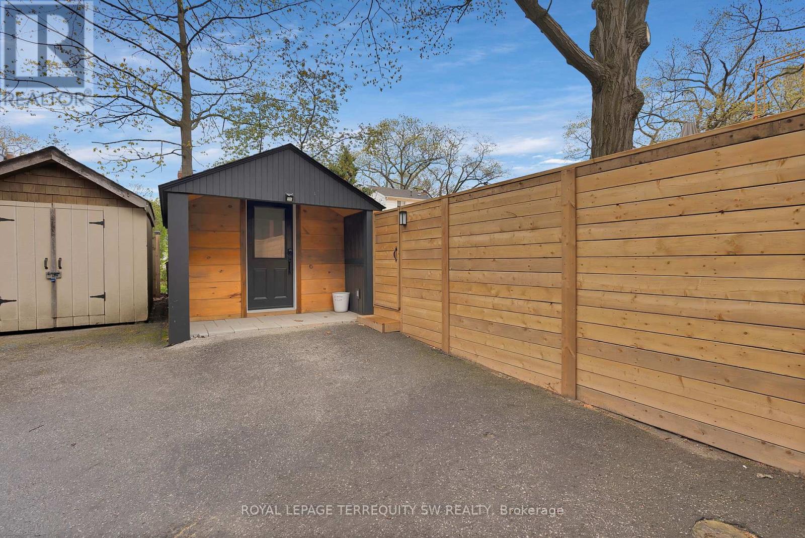 17 Queensbury Avenue, Toronto, Ontario  M1N 2X8 - Photo 49 - E12161504