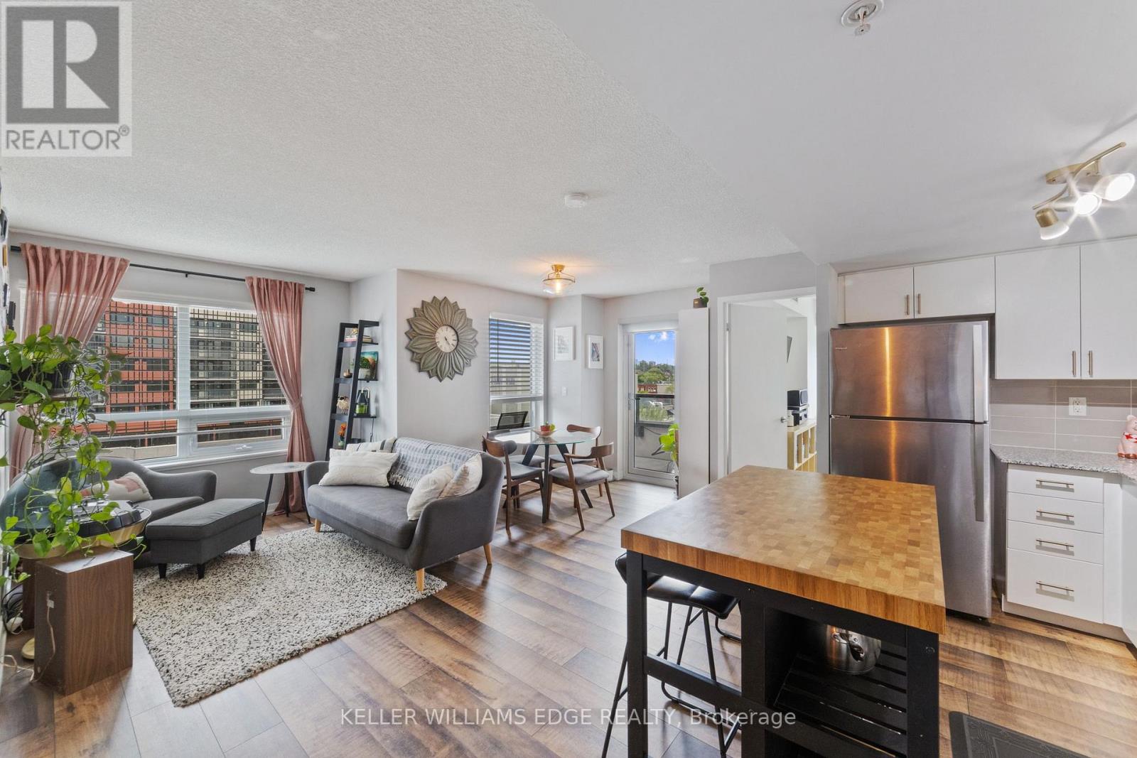 601 - 1410 Dupont Street, Toronto, Ontario  M6H 0B6 - Photo 2 - W12158550
