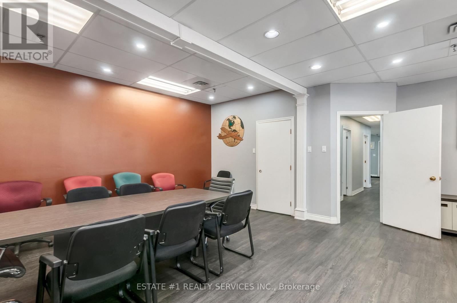 211 - 2359 Royal Windsor Drive, Mississauga, Ontario  L5J 4S9 - Photo 15 - W12085371