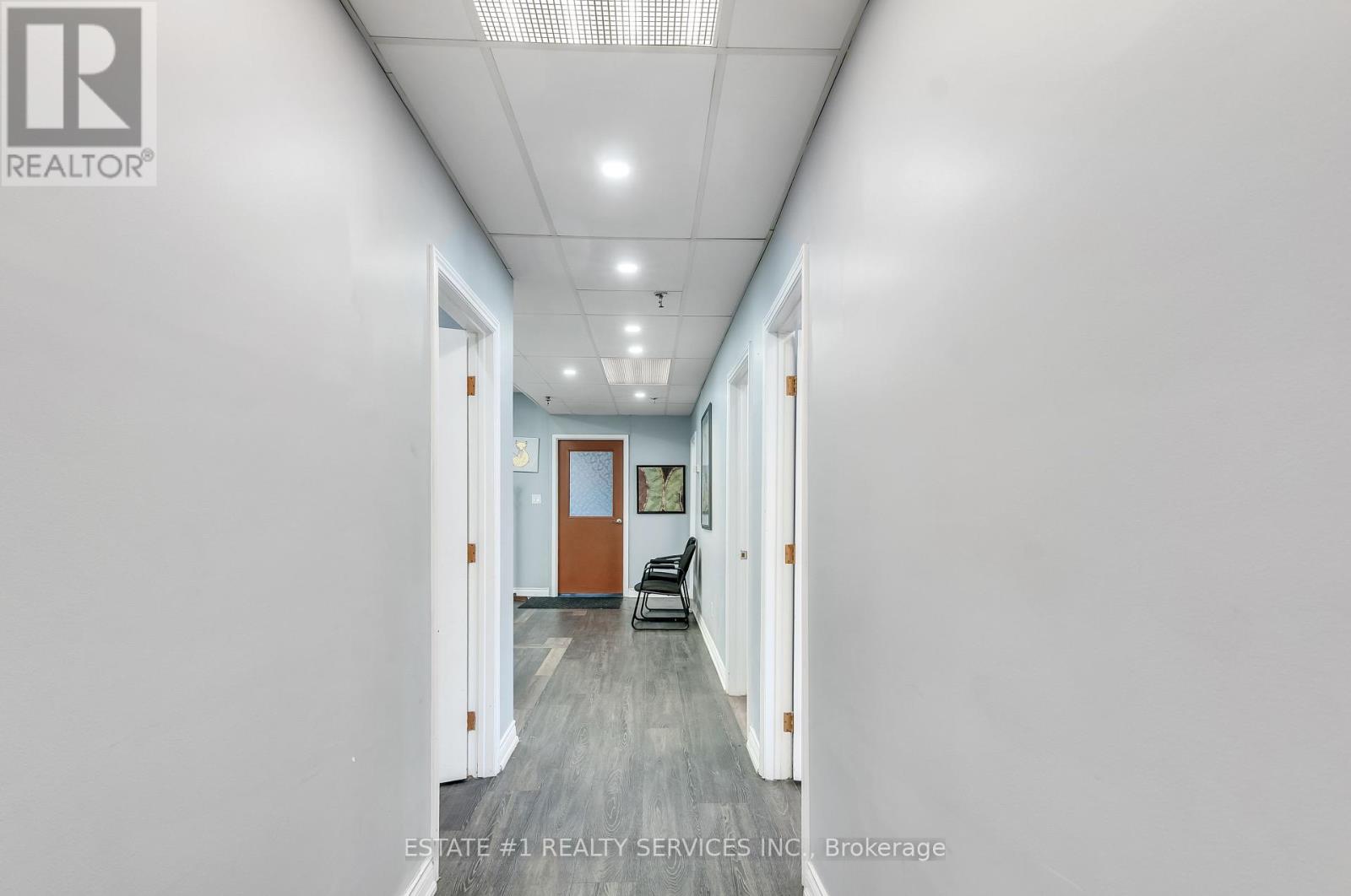 211 - 2359 Royal Windsor Drive, Mississauga, Ontario  L5J 4S9 - Photo 6 - W12085371