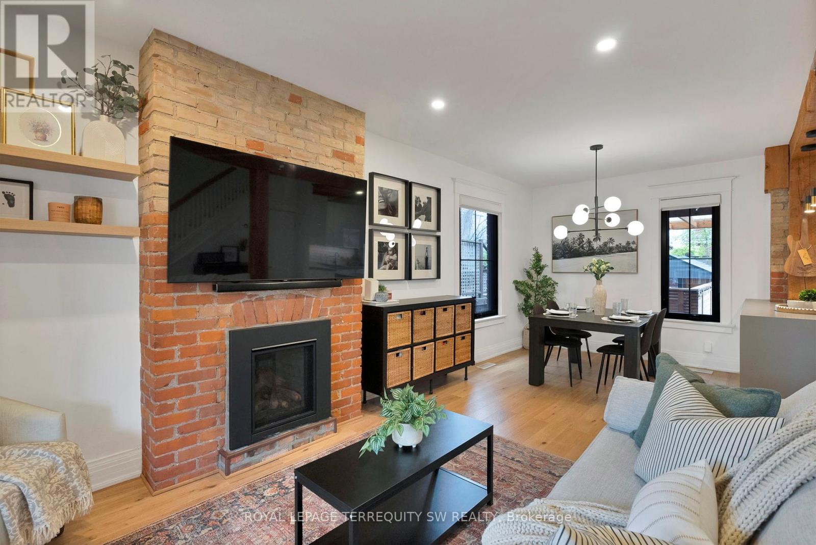 17 Queensbury Avenue, Toronto, Ontario  M1N 2X8 - Photo 10 - E12161504