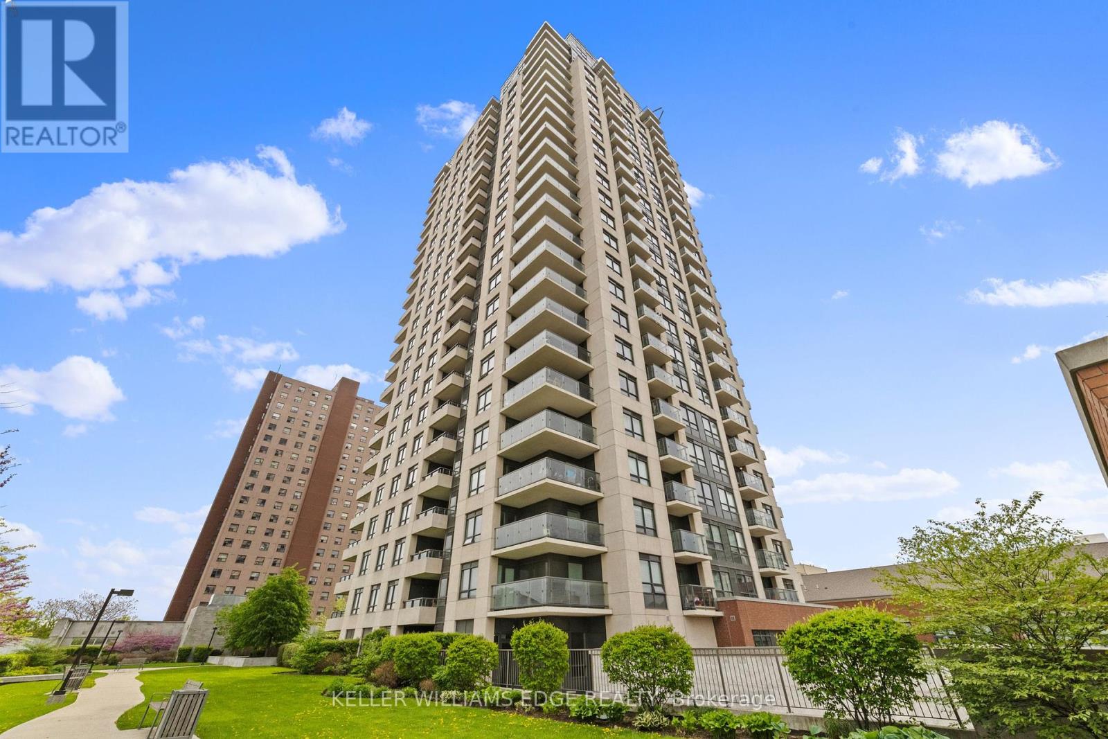 601 - 1410 Dupont Street, Toronto, Ontario  M6H 0B6 - Photo 1 - W12158550