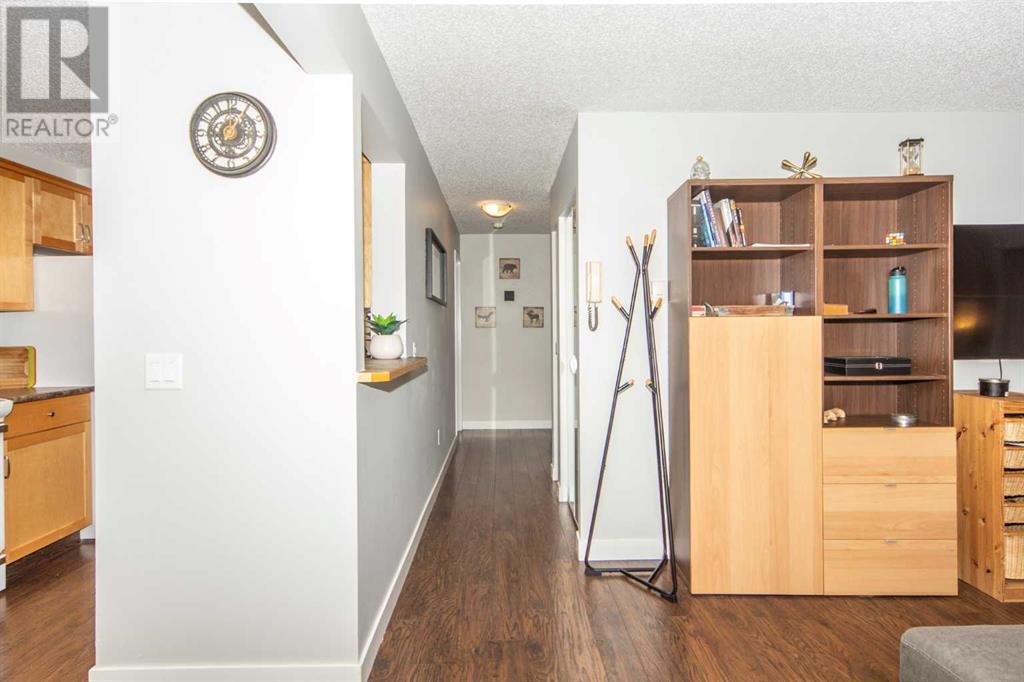 Property at 4302, 13045 6 Street SW image 4