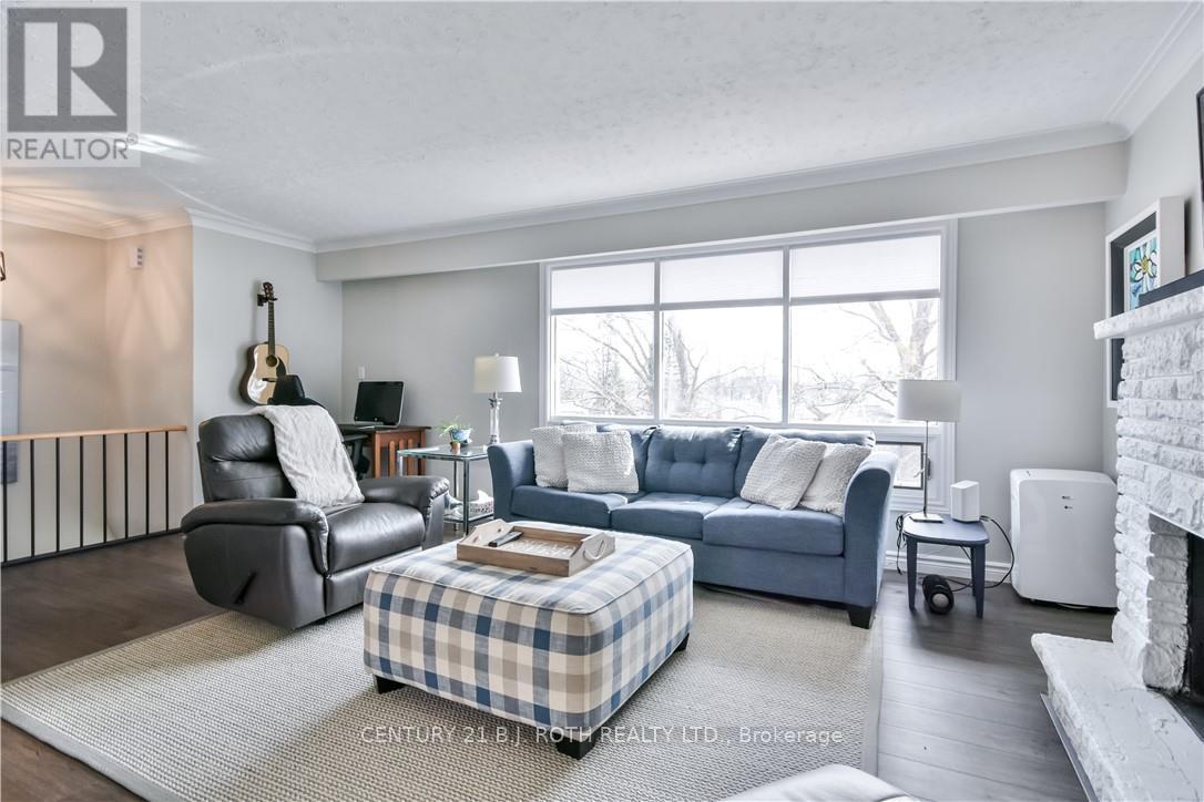 644 Mississaga Street W, Orillia, Ontario  L3V 3C6 - Photo 17 - S12083464