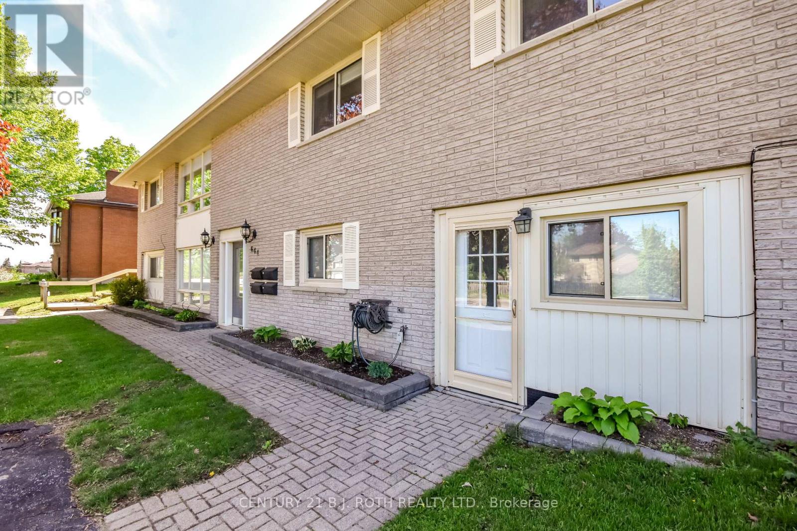 644 Mississaga Street W, Orillia, Ontario  L3V 3C6 - Photo 33 - S12083464