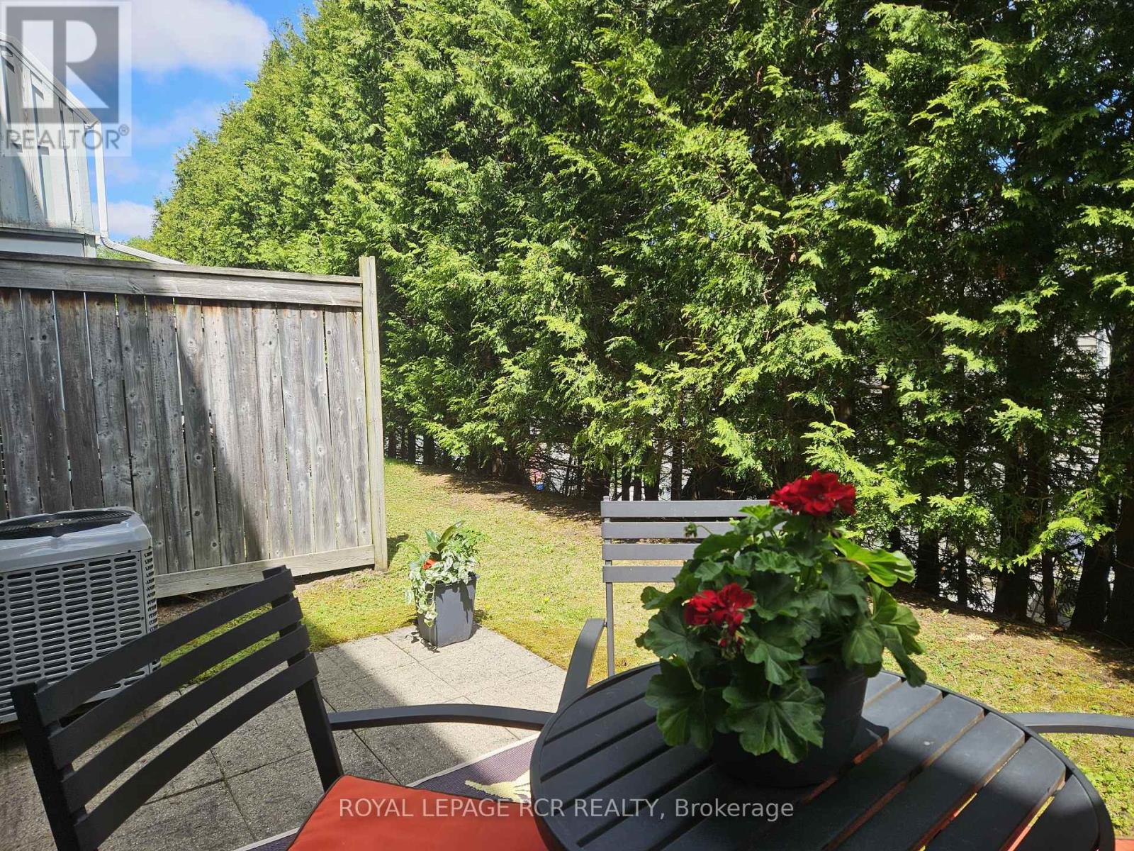 1047 On Bogart Circle, Newmarket, Ontario  L3Y 8T4 - Photo 23 - N12161557