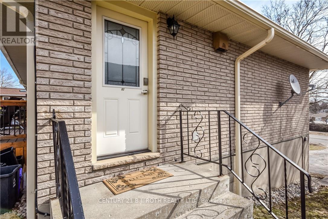 644 Mississaga Street W, Orillia, Ontario  L3V 3C6 - Photo 43 - S12083464