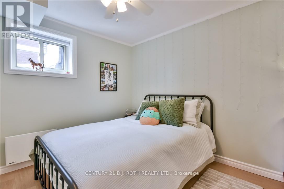 644 Mississaga Street W, Orillia, Ontario  L3V 3C6 - Photo 13 - S12083464