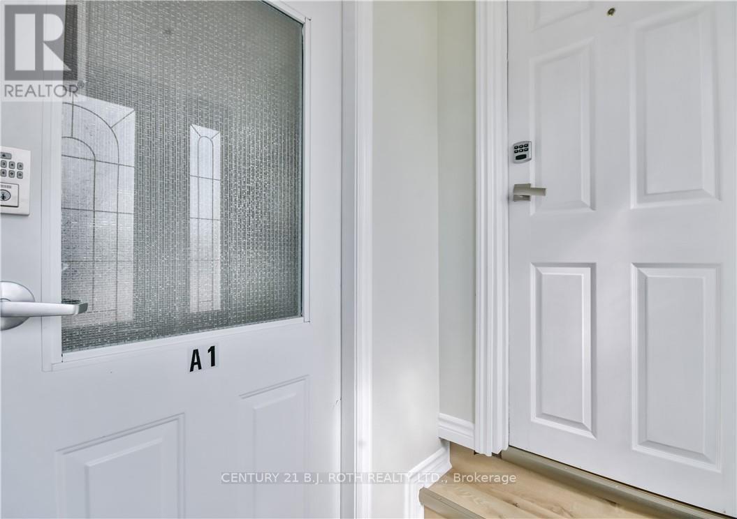 Property at 644 MISSISSAGA STREET W image 5