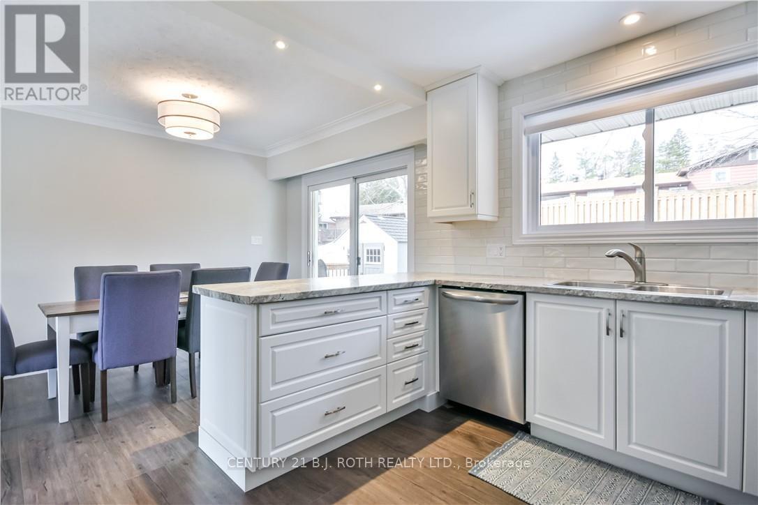 644 Mississaga Street W, Orillia, Ontario  L3V 3C6 - Photo 23 - S12083464