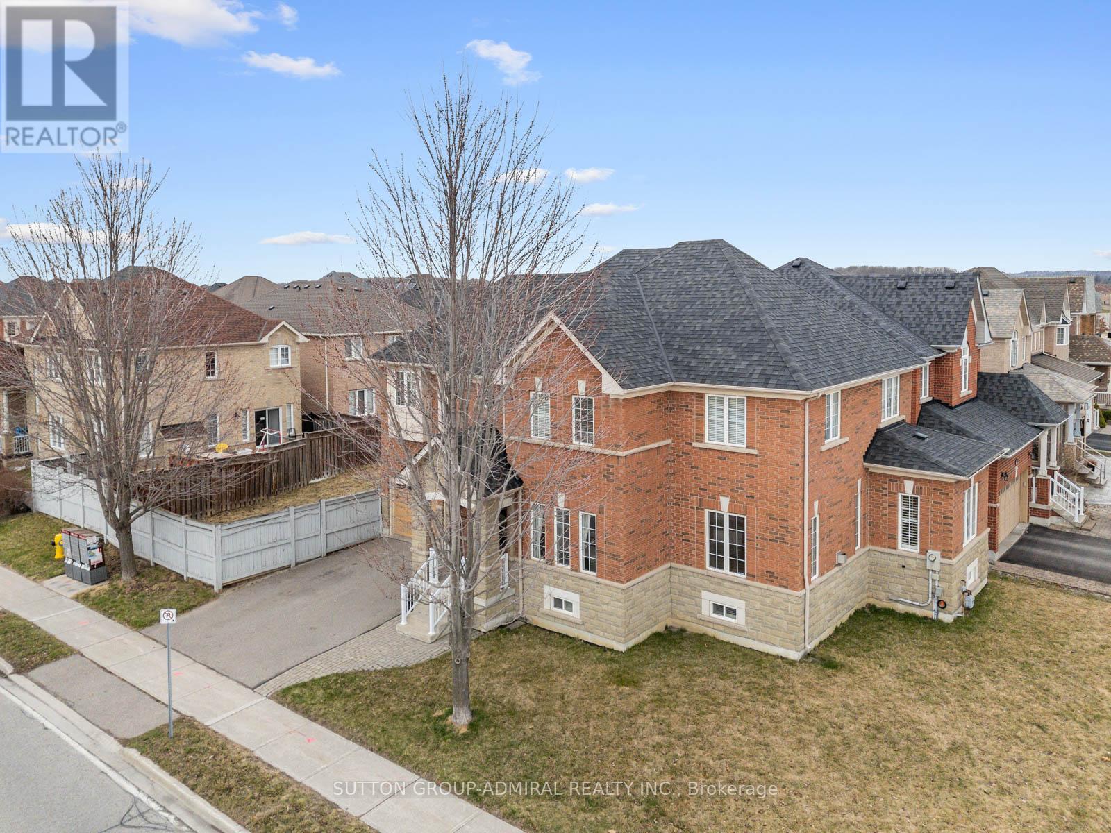 450 Pleasant Ridge Avenue, Vaughan, Ontario  L4J 8X2 - Photo 37 - N12161593