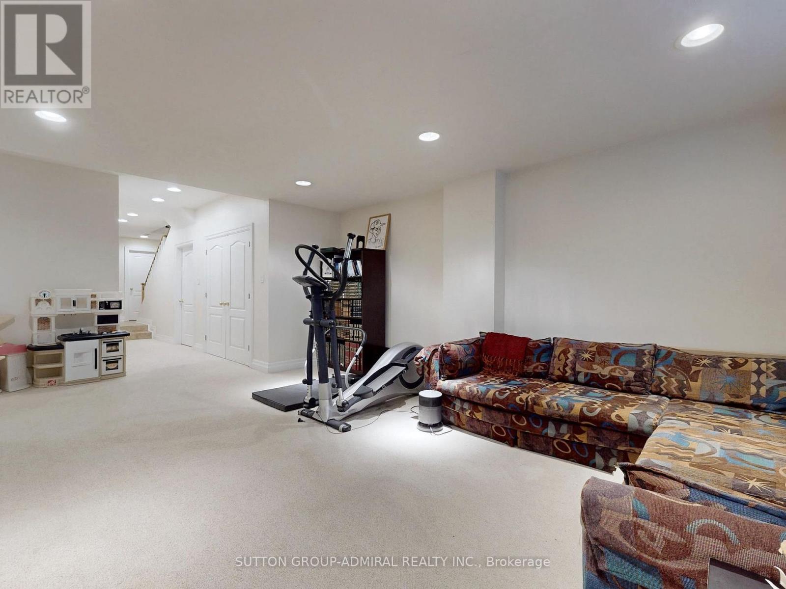 487 Lytton Boulevard, Toronto, Ontario  M5N 1S5 - Photo 34 - C12161580