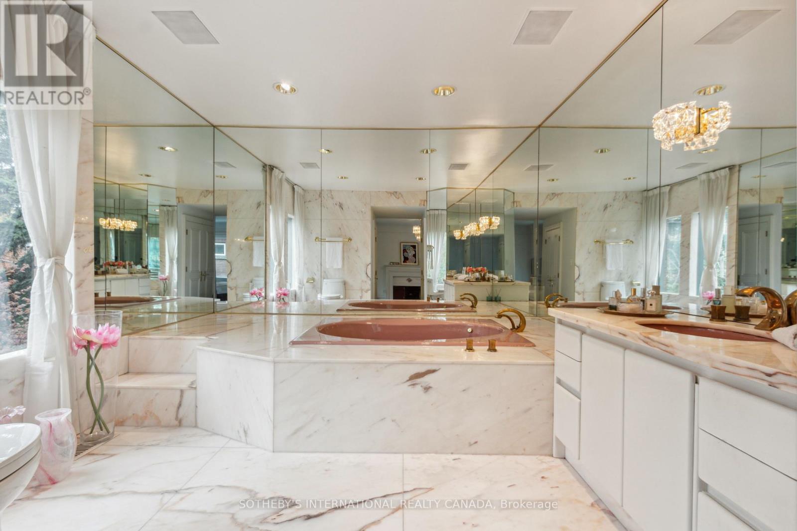 109 Heath Street W, Toronto, Ontario  M4V 1T5 - Photo 17 - C12161590