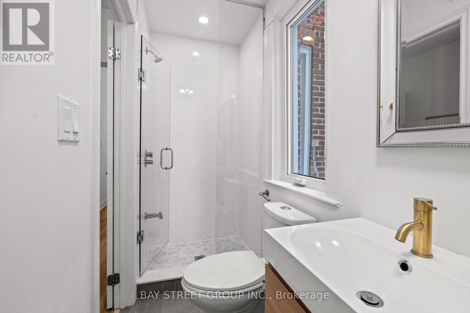 165 Howland Avenue, Toronto, Ontario  M5R 3B7 - Photo 10 - C12161567