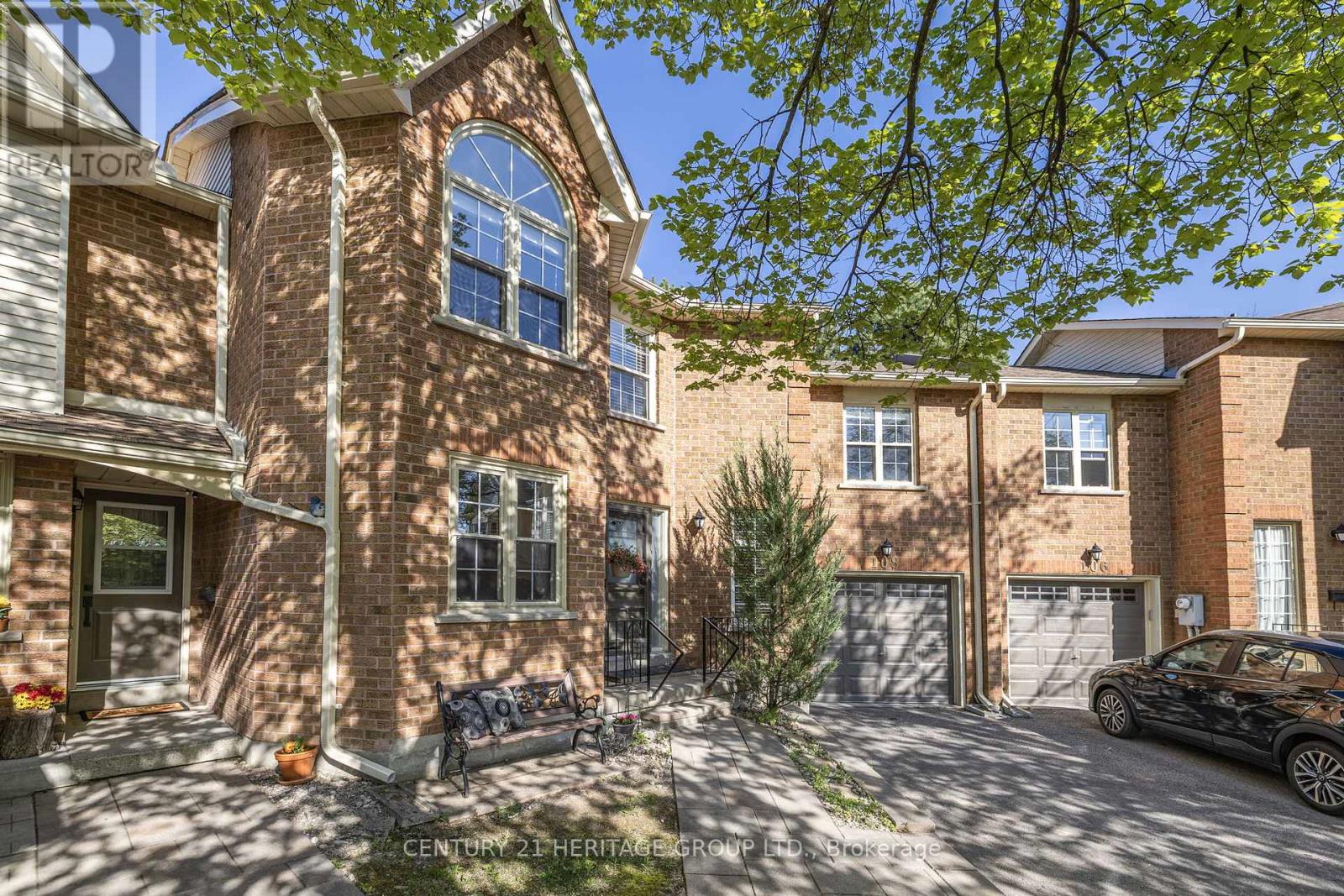 44 - 108 Ashley Place, Aurora, Ontario  L4G 6H5 - Photo 5 - N12161565