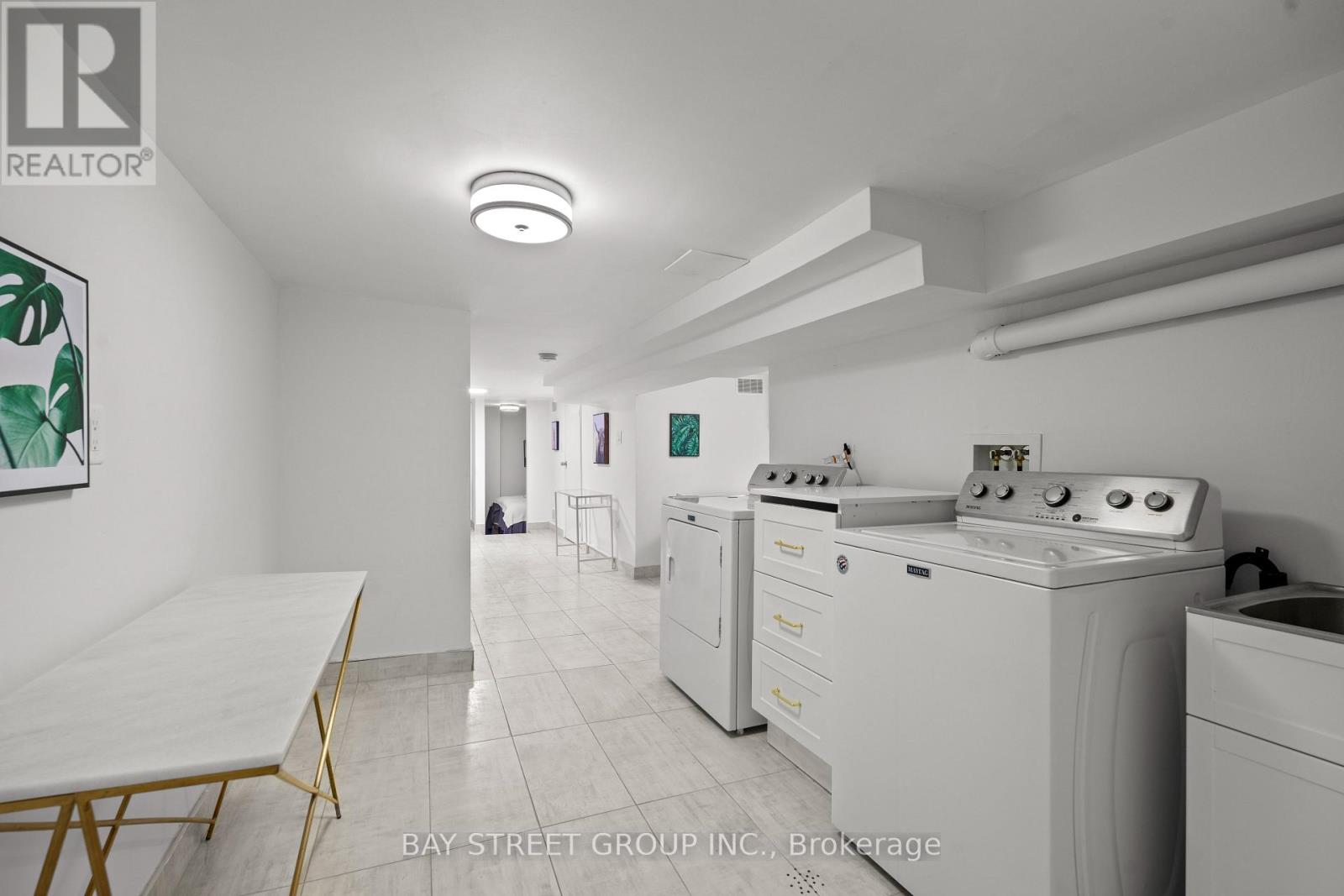 165 Howland Avenue, Toronto, Ontario  M5R 3B7 - Photo 26 - C12161567
