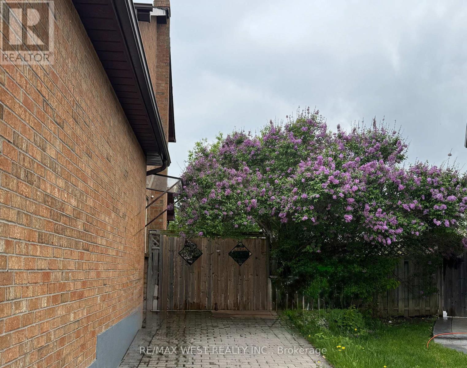 BSMT - 10 PAGEHURST COURT, Richmond Hill, Ontario