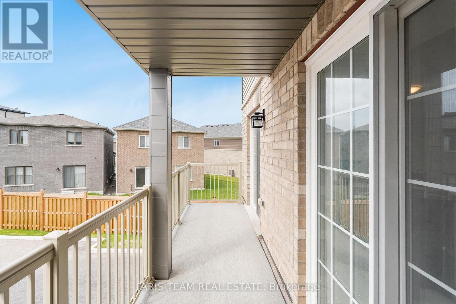 2 - 31a Pumpkin Corner Crescent, Barrie, Ontario  L9J 0T5 - Photo 14 - S12161534