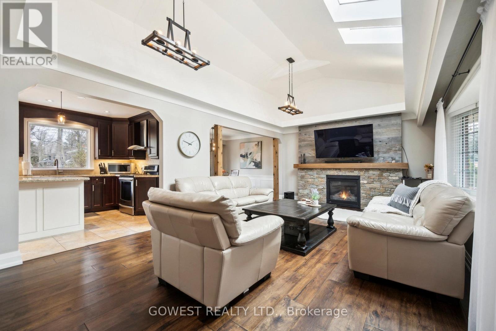 193 Appleby Line, Burlington, Ontario  L7L 2X3 - Photo 9 - W12052625